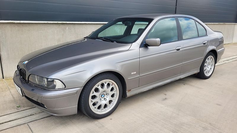 BMW Řada 5 520i 125kw  - fotka 4 z 20