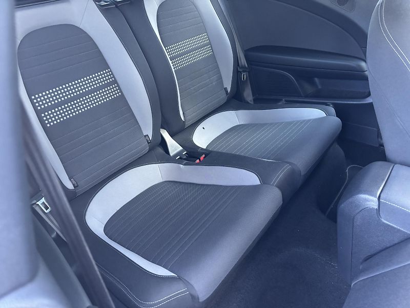 Volkswagen Scirocco (2013) 2.0TDI, 130KW, LITE - fotka 11 z 14