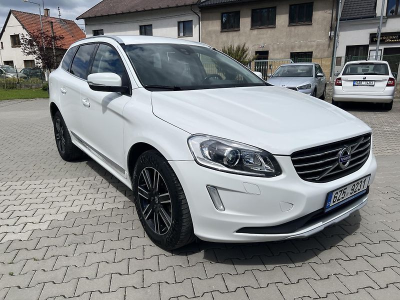 Volvo XC60 2,4 AWD D4 Summum 1.maj.  - fotka 4 z 56