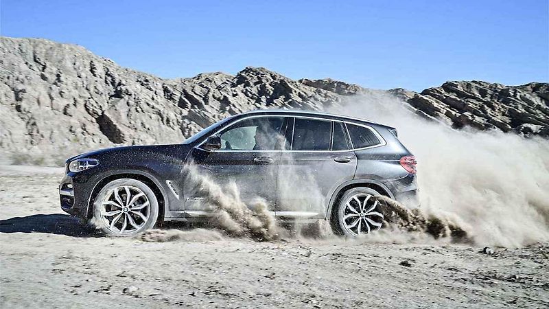 BMW X3.