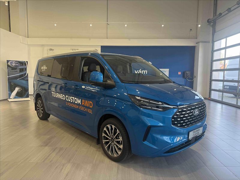 Ford Tourneo 2,0 EcoBlue 125 kW/170k  Custo - fotka 5 z 11