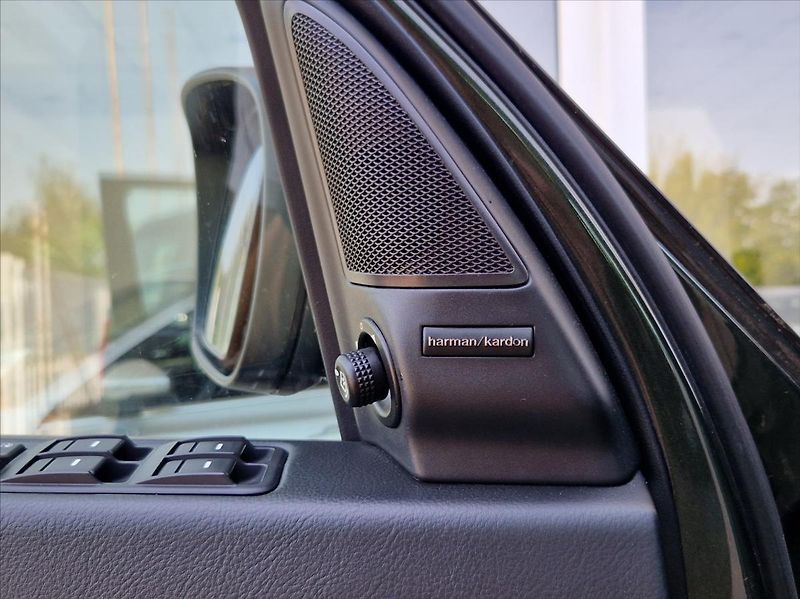 Land Rover Discovery 2,7 TDI 140kW TAŽNÉ HARMANKARD - fotka 35 z 35