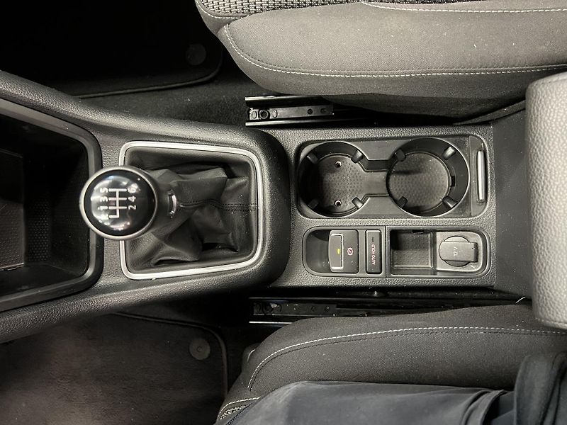 Volkswagen Sharan 2.0 TDI 110 kW - fotka 18 z 22