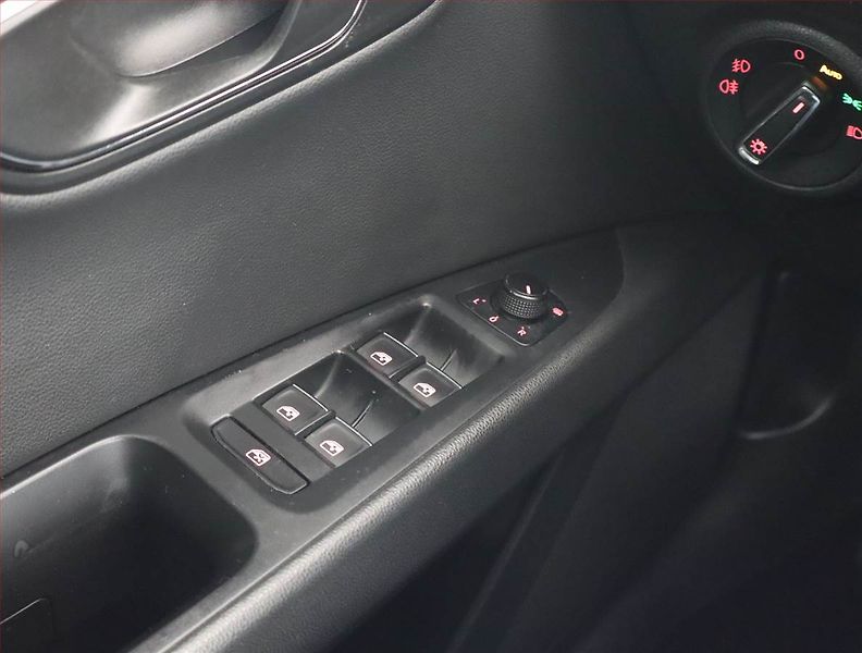 Seat Leon (2016) FR 1.4 TSI, Serv.kniha - fotka 14 z 20