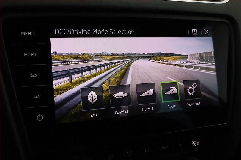 Škoda Octavia (2019) 2.0 TDI, Serv.kniha, Kůže - fotka 13 z 19