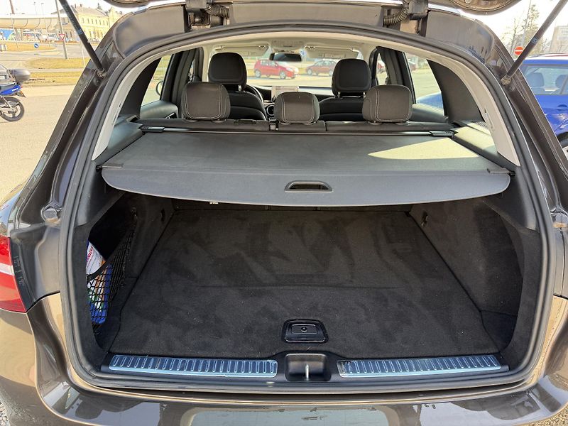 Mercedes-Benz GLC 220d 125kW 4Matic - fotka 57 z 68