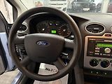 Ford Focus 1,6   i KLIMA STK 02/28 ALU - náhled 8