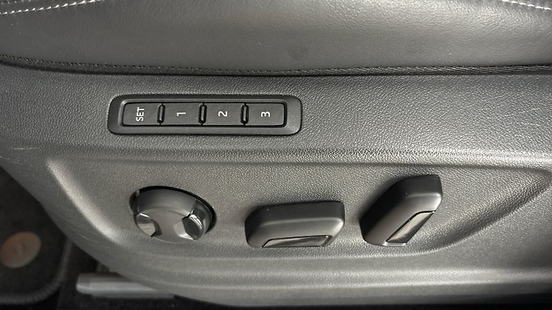 Škoda Kodiaq 2.0 TDI DSG 4x4 Style - fotka 22 z 32