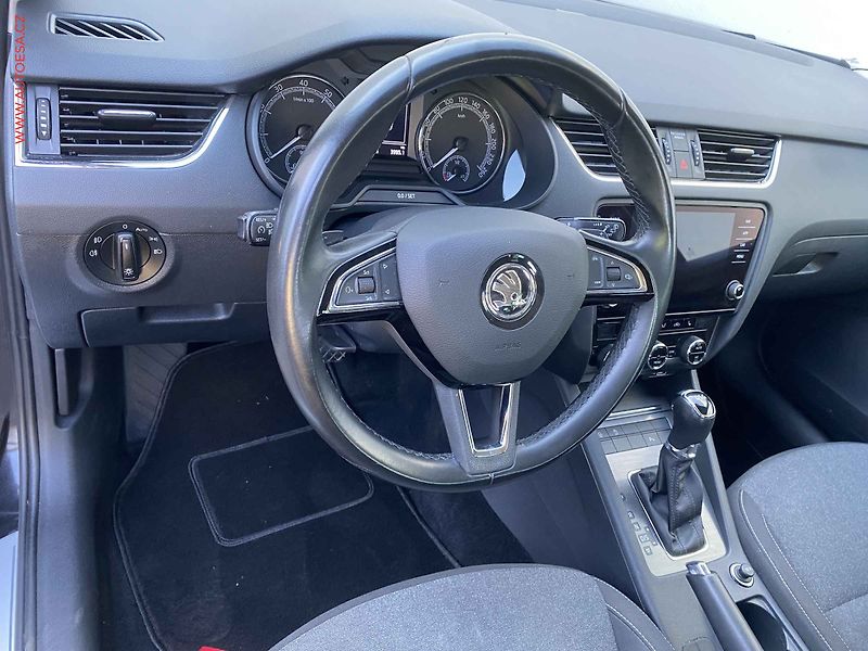 Škoda Octavia (2019) 1.5 TSi, Soleil, DSG, navi, - fotka 12 z 19