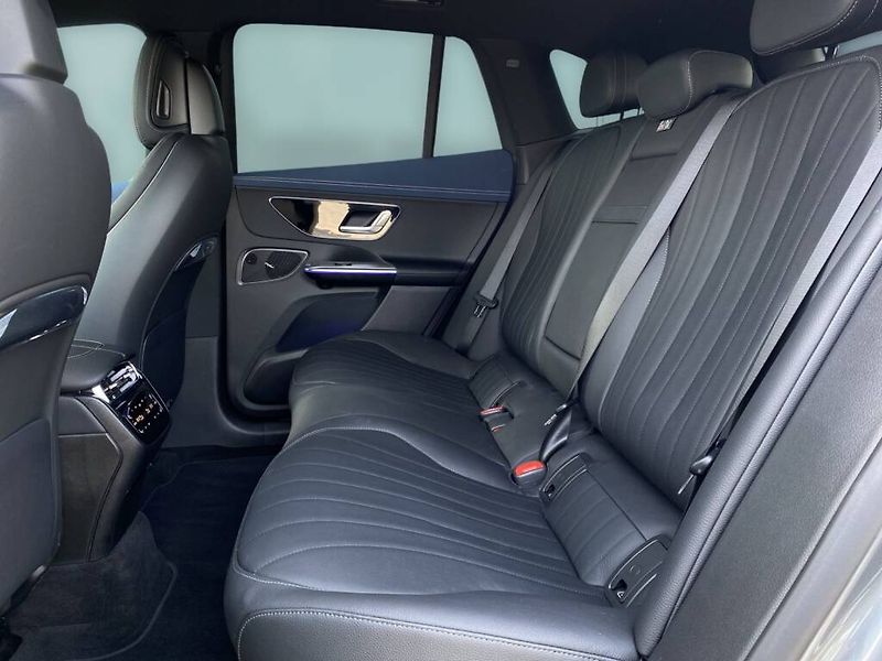 Mercedes-Benz EQE (2025) 350 4MATIC SUV - fotka 11 z 29
