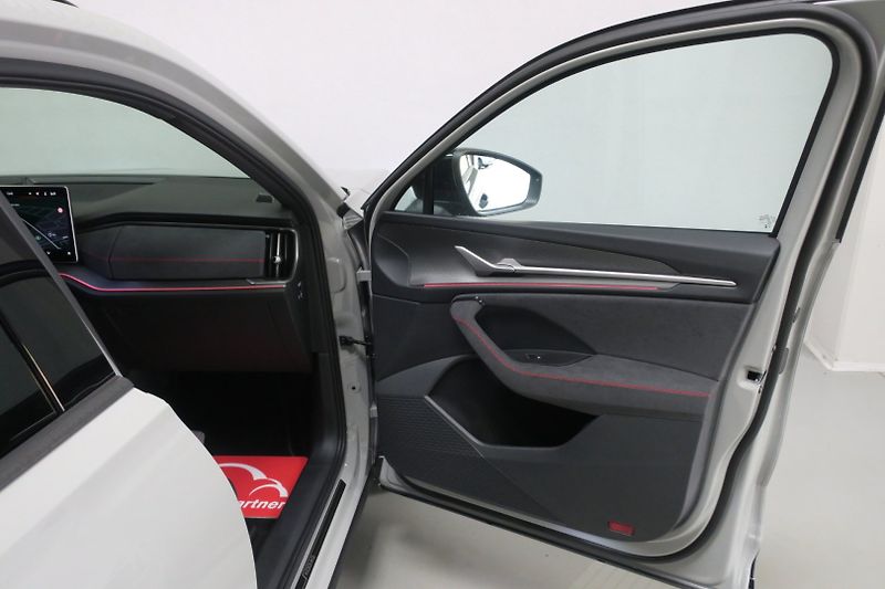 Škoda Kodiaq (2026) RS 2.0 TSI 195 kW Nez.Top+PANO - fotka 34 z 40