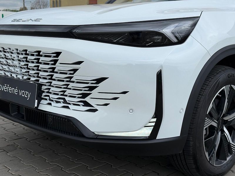 BAIC X7 1.5T 7DCT ALL IN - fotka 28 z 30