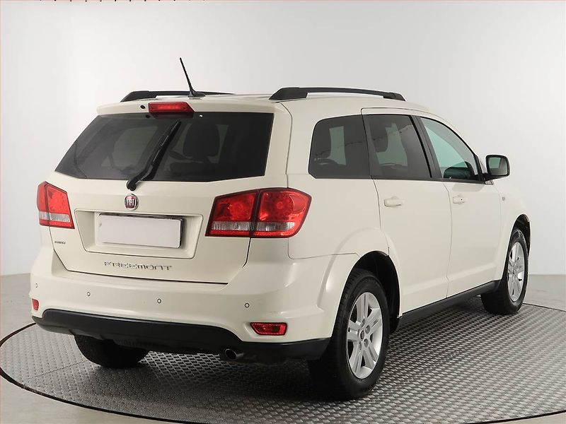 Fiat Freemont (2016) 2.0 MultiJet, 4X4, Automat - fotka 5 z 22