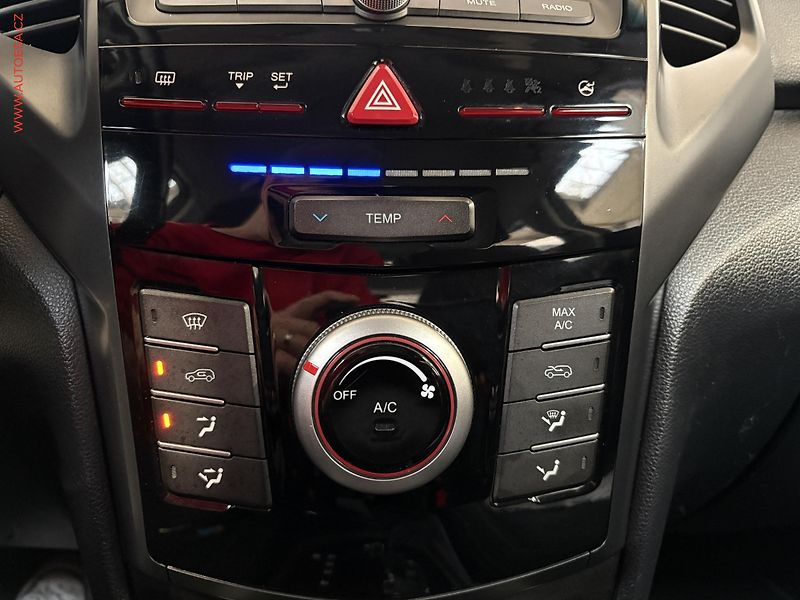 SsangYong XLV (2016) 1.6 D 4WD, AT, +ALU - fotka 14 z 16