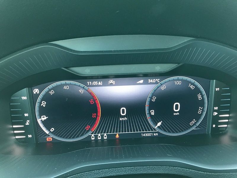 Škoda Karoq (2022) STYLE TDI 2.0/85KW 6MP - fotka 16 z 27