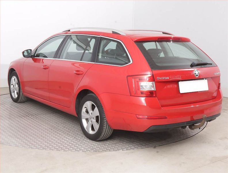 Škoda Octavia (2015) 1.6 TDI, Tempomat - fotka 4 z 15