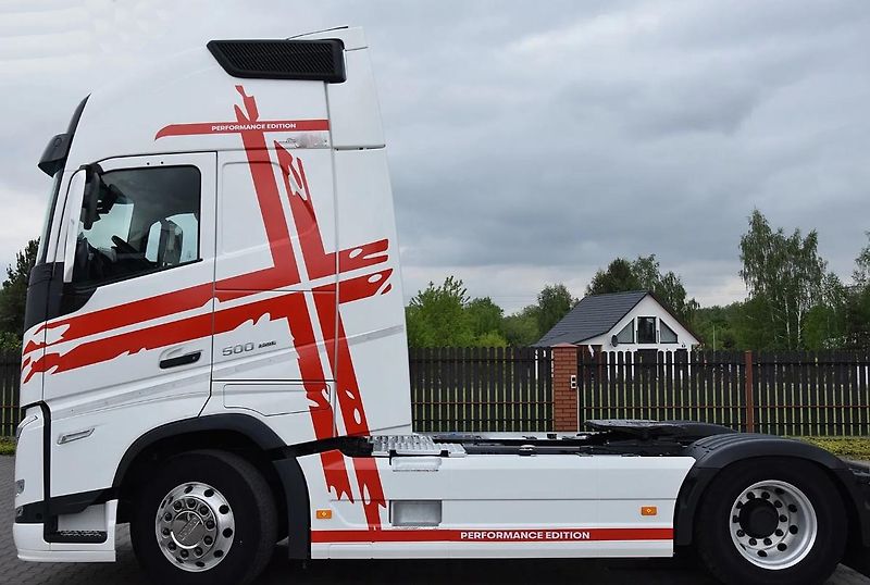 Volvo FH (2023) 500 tahač EURO 6 - fotka 4 z 22