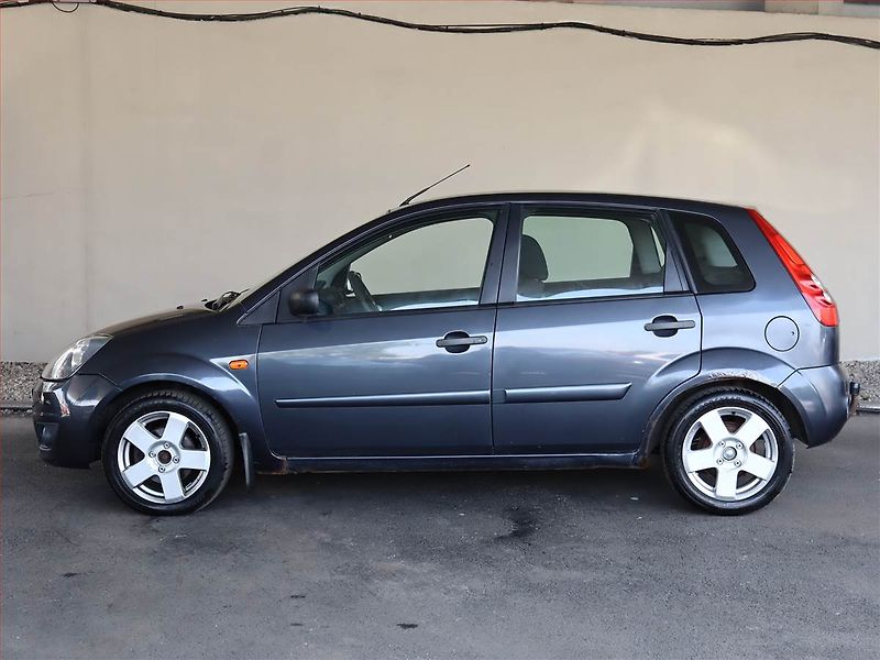Ford Fiesta (2007) 1.3 i, Serv.kniha, po STK - fotka 3 z 12