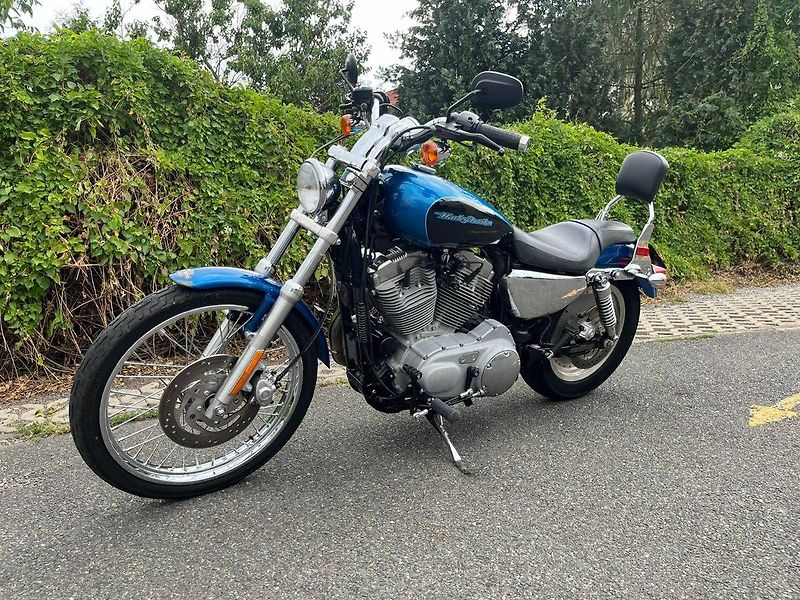 Harley-Davidson (2006) XL 883 C Sportster Custom - fotka 4 z 13