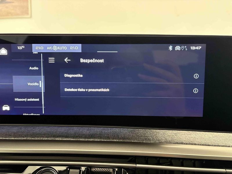 Peugeot 3008 (2025) Allure Hybrid 145 e-DCS6 - fotka 43 z 48