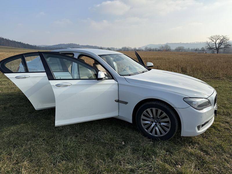 BMW Řada 7 (2011) 740 Xd Výměna možná! - fotka 29 z 50