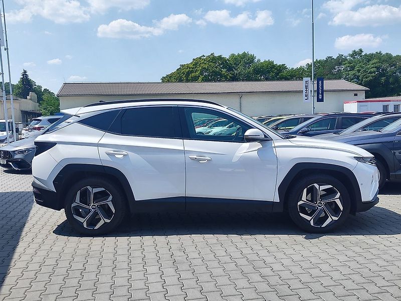 Hyundai Tucson 1.6 T-GDi/169kW HEV Style 4x4 - fotka 4 z 46