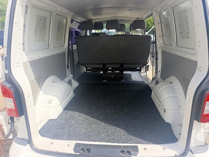 Volkswagen Transporter (2010) 2.0 TDi 6 míst LONG klima tz - fotka 20 z 26
