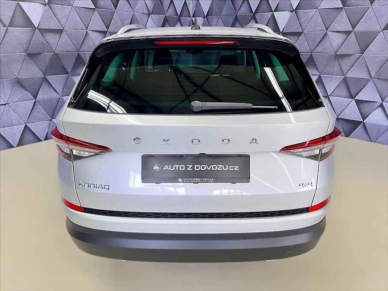 Škoda Kodiaq 2.0 TDI DSG 4X4 STYLE PLUS - fotka 6 z 28