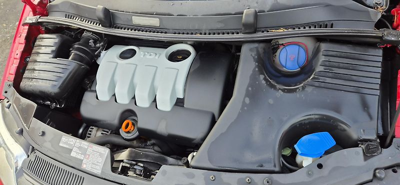 Seat Alhambra (2009) - fotka 24 z 24