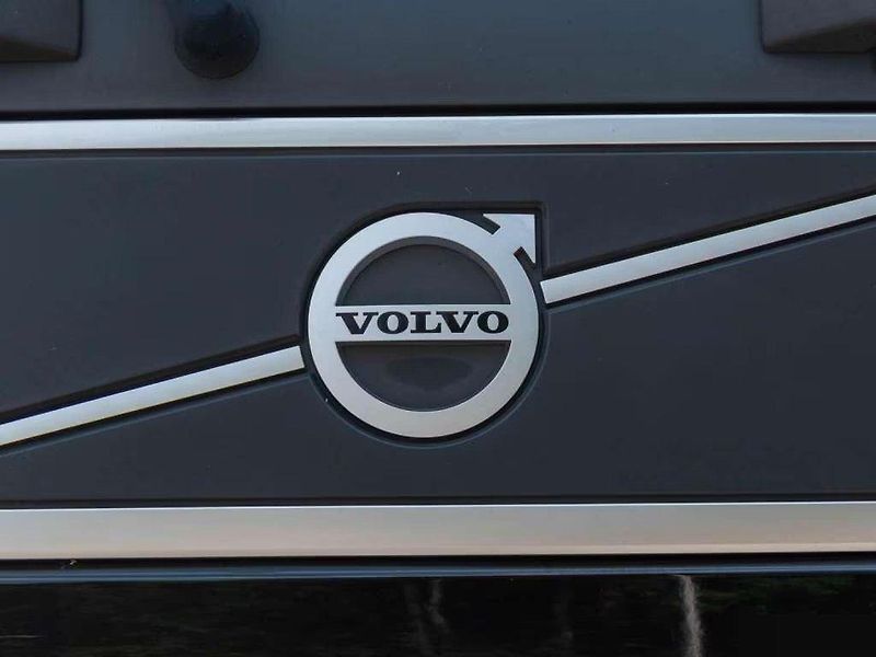 Volvo FH (2023) 460 6x2 JNK EURO 6 - fotka 13 z 24