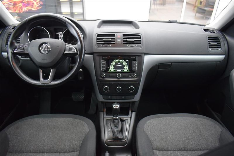 Škoda Yeti 1,2 TSi, 1.maj., DSG,serviska, - fotka 16 z 30