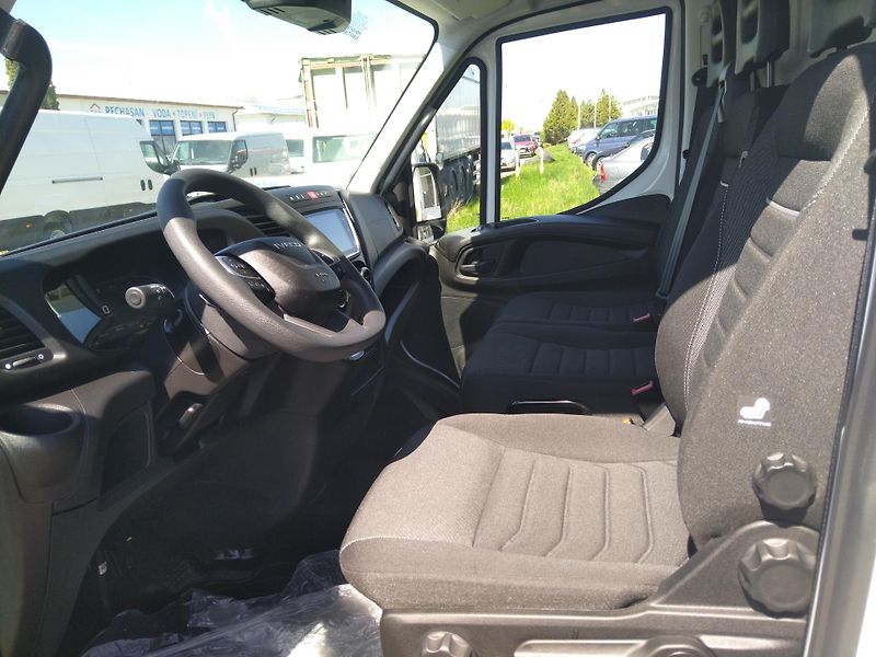 Iveco Daily 35S160  3,0L automat - fotka 7 z 14
