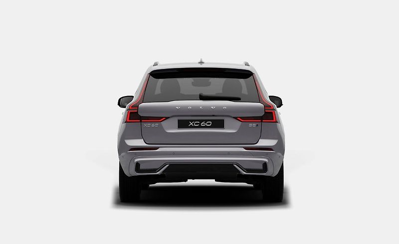 Volvo XC60 (2026) B5 AWD PLUS DARK - fotka 4 z 15