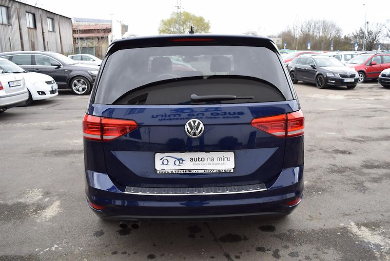 Volkswagen Touran (2018) 1.4TSI 110kw CLBMT ED. SOUND  - fotka 9 z 50