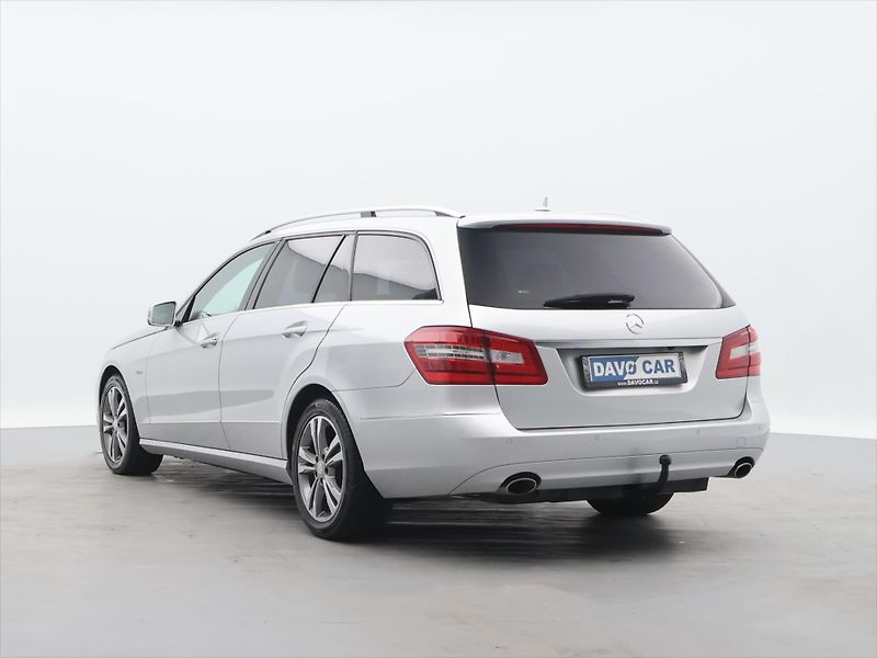 Mercedes-Benz Třídy E 3,0 350CDI 170kW CZ Avantgarde - fotka 5 z 35