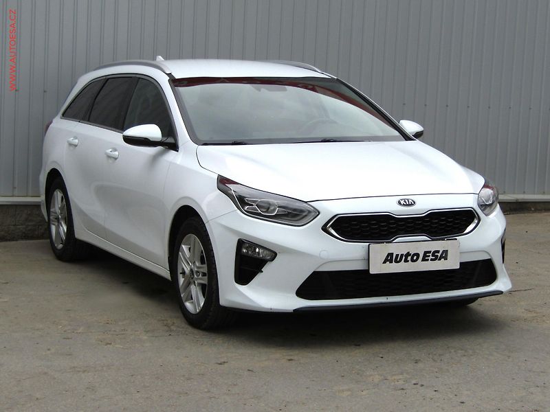 Kia Ceed (2021) 1.4 T-GDi, 2.maj,ČR, AT, LED - fotografie inzerátu