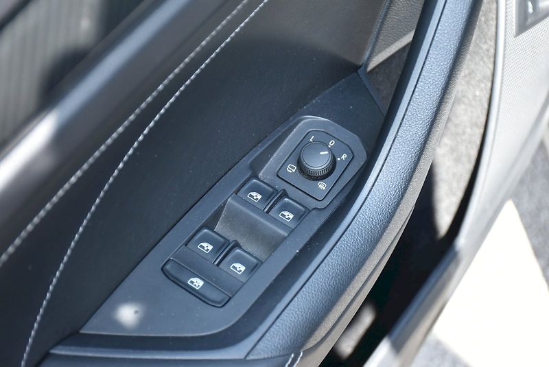 Škoda Kodiaq (2024) Sportline Plus 2.0 TDI 147kW 4 - fotka 33 z 35