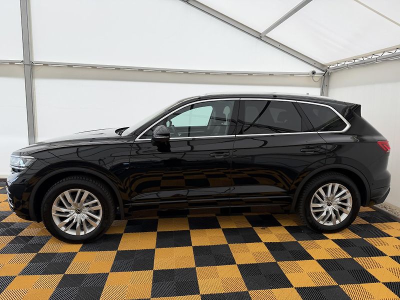 Volkswagen Touareg 3.0Tdi*1-MAJ*DPH*ELEGANCE* - fotka 4 z 45
