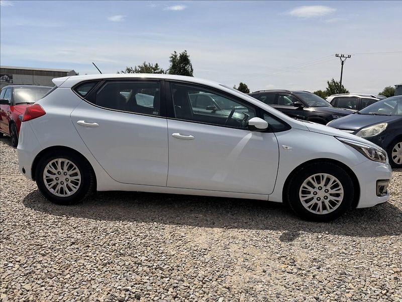 Kia Ceed 1,4 i +LPG 1.MAJITEL ČR DPH - fotka 4 z 22