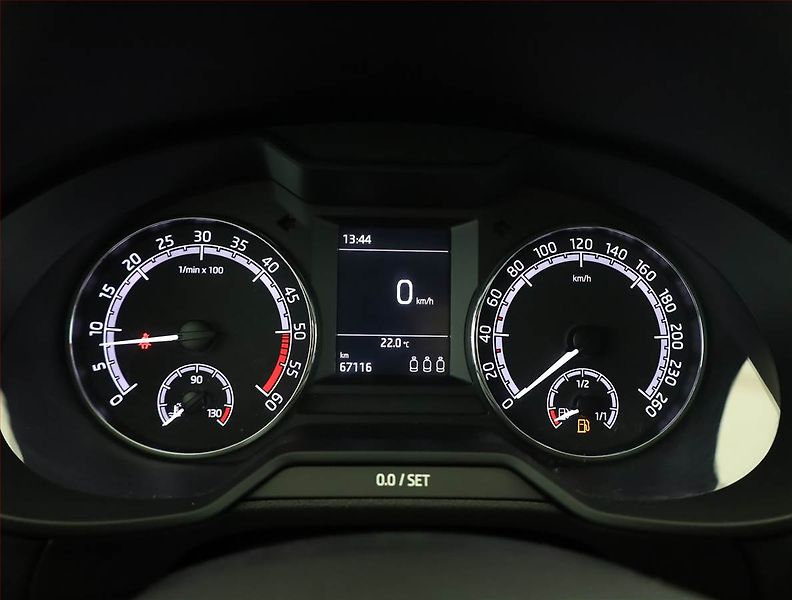 Škoda Octavia (2019) Ambition 1.6 TDI, Serv.kniha - fotka 8 z 19