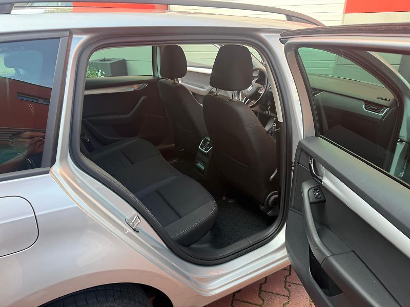 Škoda Octavia (2020) Tour  1.6 TDI - fotka 12 z 13