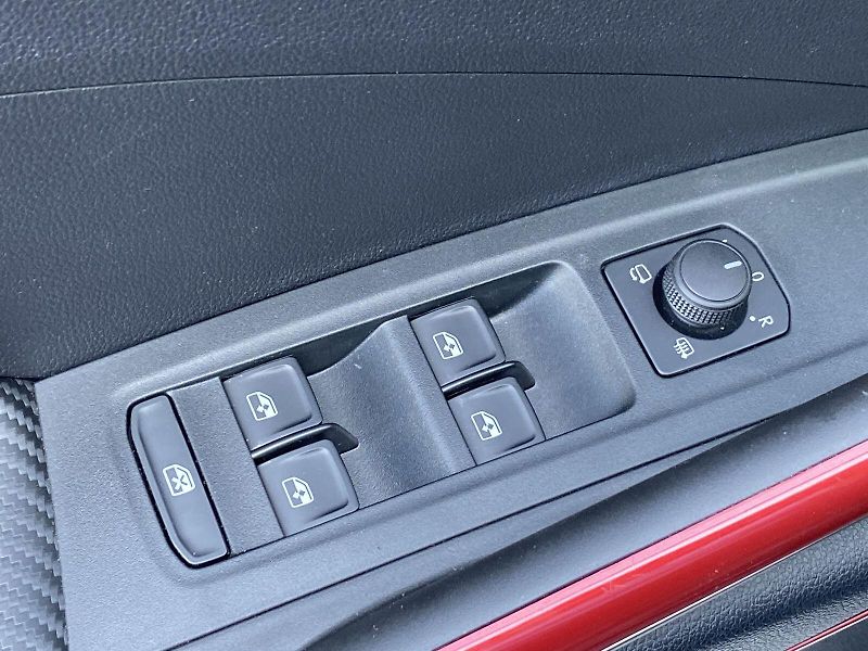 Škoda Fabia (2025) 1.0 TSI DSG Monte Carlo - fotka 21 z 33