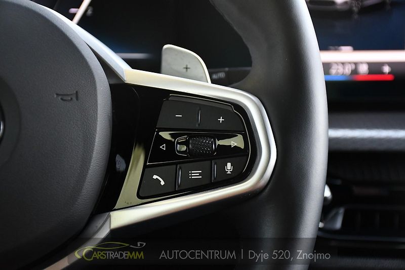 BMW Řada 3 320d xDrive M-SPORT ČR HUD DCC - fotka 30 z 58
