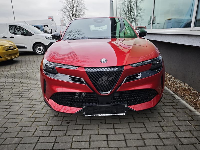 Alfa Romeo Junior (2026)  1,2 T 145 PS automat - fotka 7 z 40