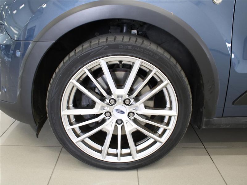 Ford Tourneo Connect 1,5 TDCi 88kW AT Active Pano.T - fotka 14 z 16