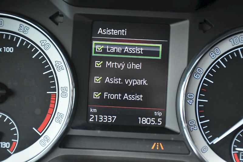 Škoda Octavia (2019) Combi Style 2.0 TDI 110kW DSG - fotka 16 z 34