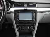 Škoda Superb (2010) 2.0TDi, Ambition, AC - náhled 11