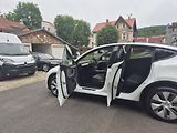 Tesla Model Y LONG RANGE DUAL MOTOR  92% - náhled 13