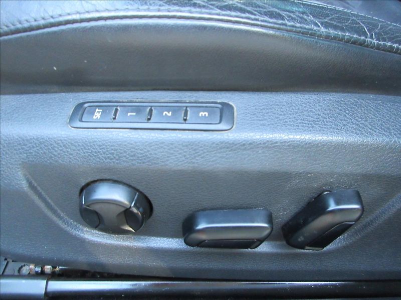 Škoda Superb 2,0 TDi 110 Kw, Style, DSG, No - fotka 26 z 36