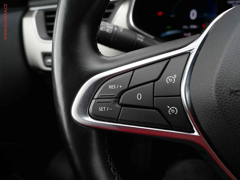 Renault Arkana (2023) 1.6 SCe, ČR, AT, LED, navi - fotka 12 z 31
